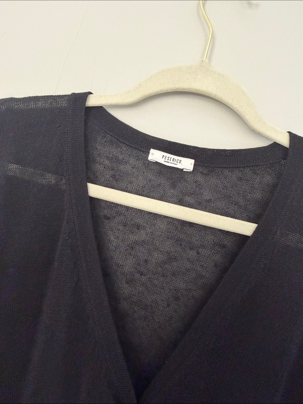 Peserico Black Lightweight Knit Cardigan V-Neck Button Front Italian